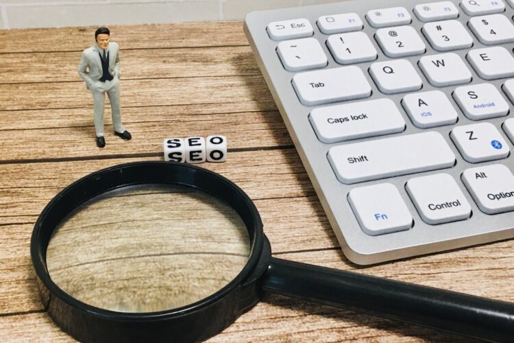 インハウスSEOとは？内製化のメリットと成功のポイント